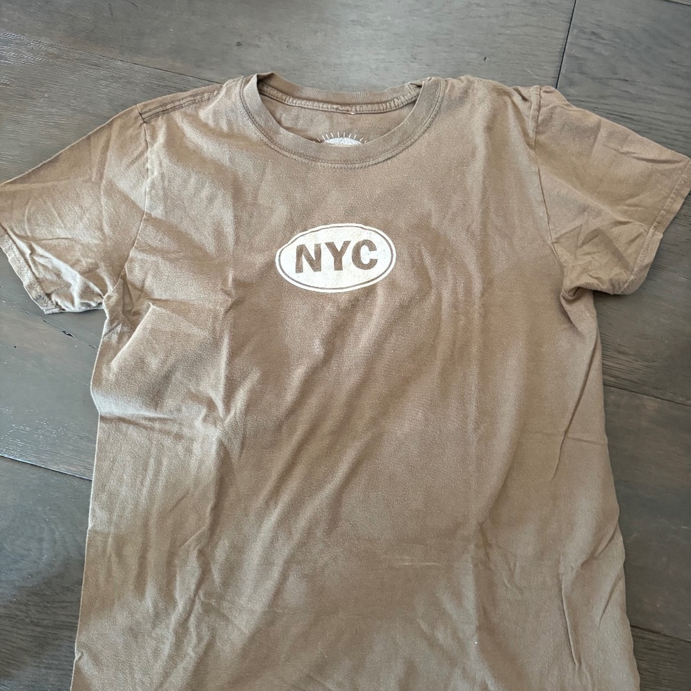 Tee shirt